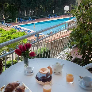 residence-pian-dei-boschi.hotelitalianriviera.com/